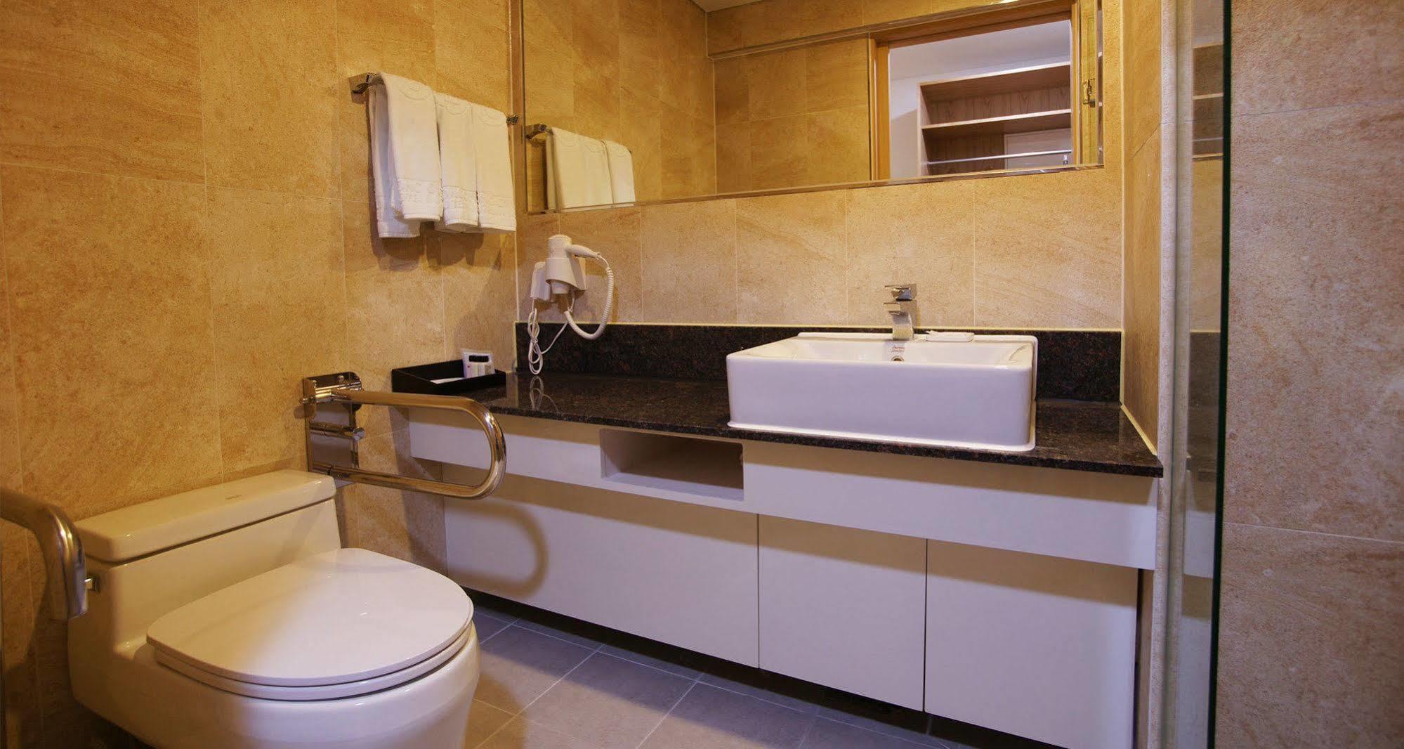 Jeju Poong Gyung Hotel Seogwipo Extérieur photo