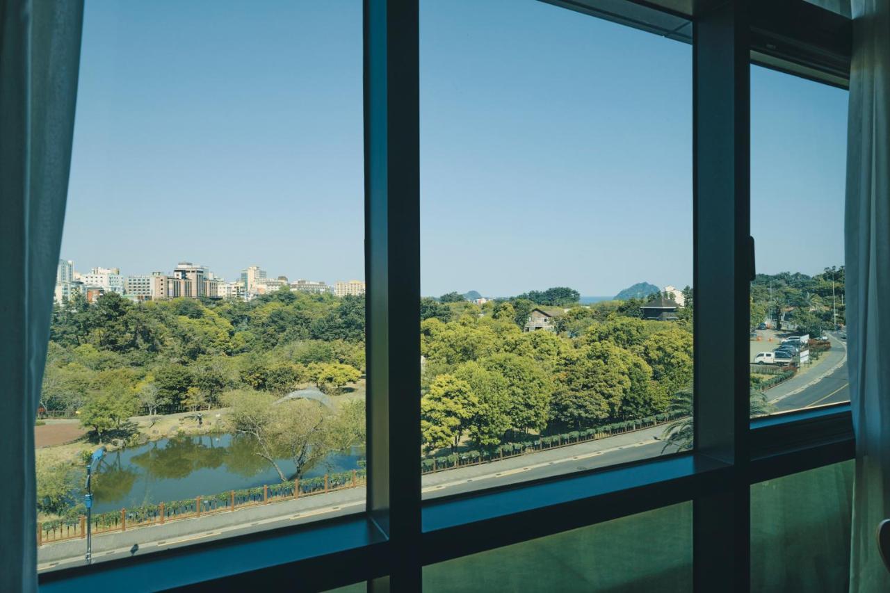 Jeju Poong Gyung Hotel Seogwipo Extérieur photo