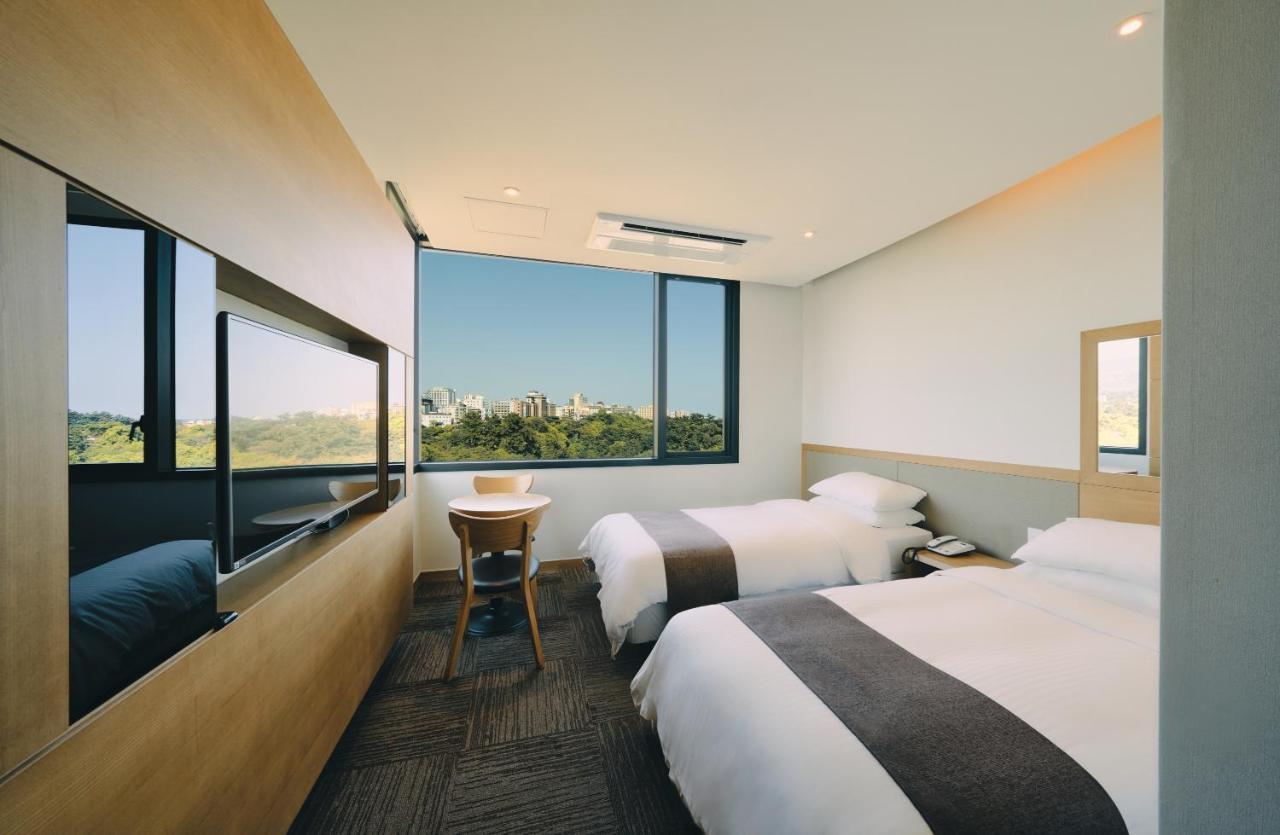 Jeju Poong Gyung Hotel Seogwipo Extérieur photo